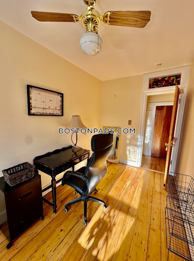 Back Bay 1 Bed 1 Bath Boston - $3,500 No Fee