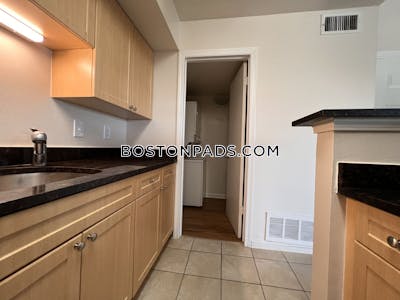 Quincy 1 Bed 1 Bath  South Quincy - $2,255