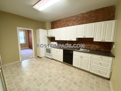 Brookline Apartment for rent 3 Bedrooms 1 Bath  Coolidge Corner - $4,750